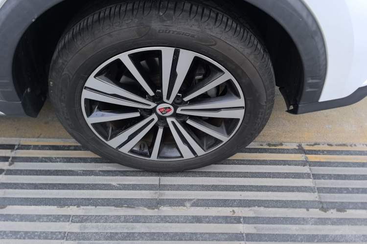 Used Roewe RX5 2019 20T Two-Wheel Drive Automatic 4G Connected Platinum Edition
