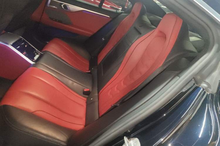 Used BMW 8 Series 2022 840i Four-Door Coupe M Sport Package