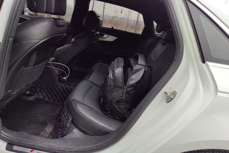 Used Audi A4L 2019 45 TFSI quattro Sport model China VI standard