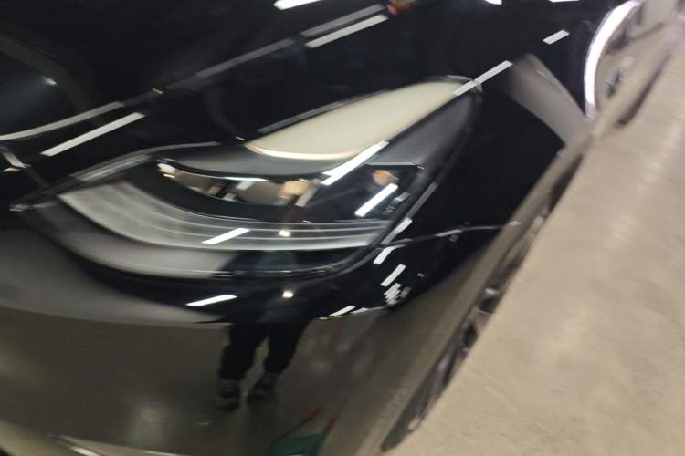 Used Tesla Model Y 2021 Standard Range Rear-Wheel Drive Version Left Front Headlight