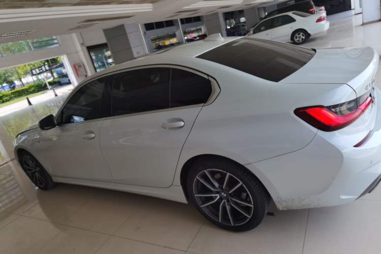 Used BMW 3 Series 2021 320Li M Sport Package Exterior 3