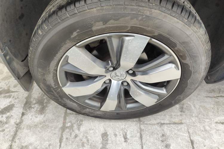 Used Peugeot 2008 2014 1.6L Automatic Navigation Edition
