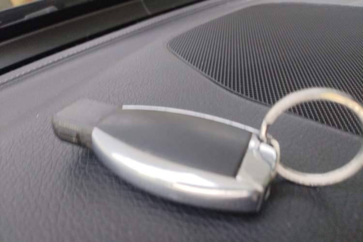 Used Mercedes-Benz GLC 2016 GLC 200 4MATIC Vehicle Key