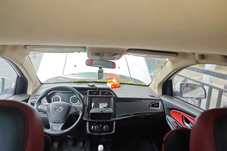 Used FAW Yingzhi G3 2016 G3S 1.5L Manual Luxury Navigation Edition
