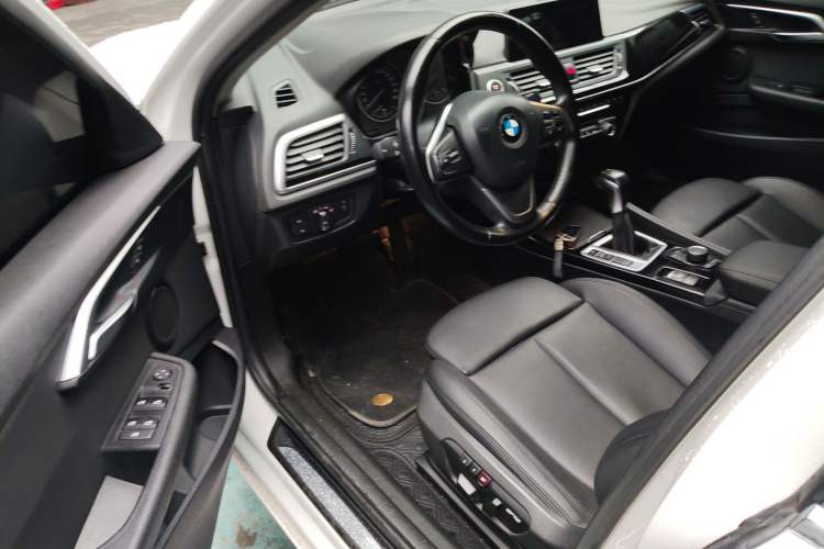 Used BMW 1 Series 2017 118i Sport Edition Driver Seat