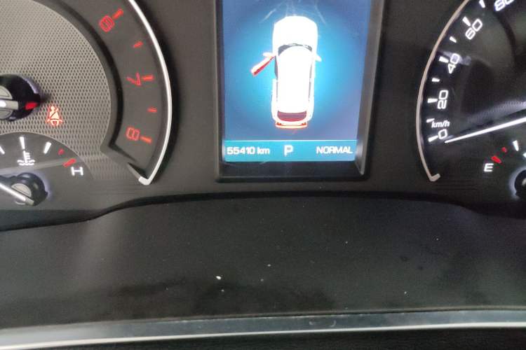 Used Wey VV5 2017 2.0T Ultra-Luxury Version Odometer Close Up