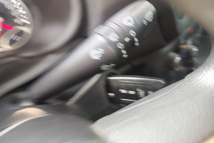 Used Jeep Renegade 2018 Connected Large Screen Version 180T Automatic High-Energy Edition
