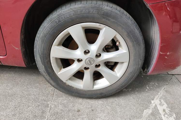 Used Nissan Tiida 2011 1.6L CVT Smart Version
