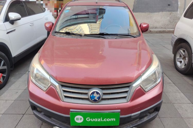 Used Venucia R50X 2013 1.6L Automatic Model
