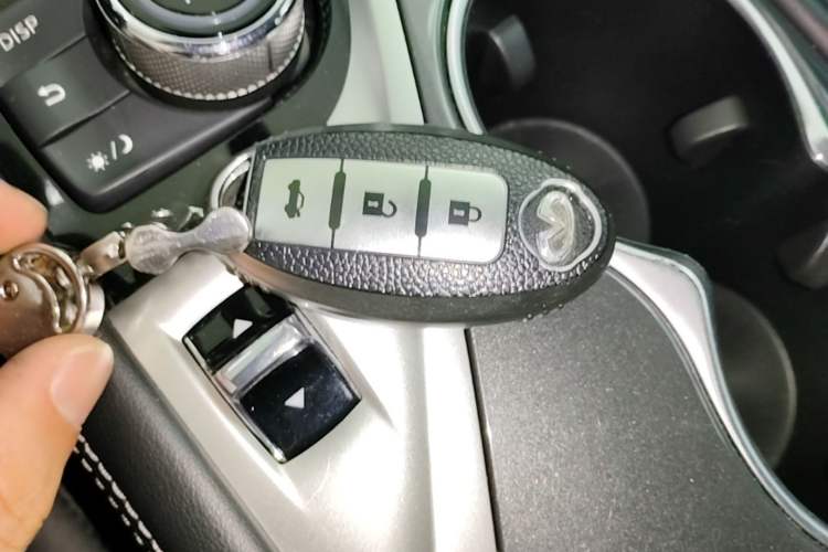 Used Infiniti Q50L 2016 2.0T Comfort Edition Vehicle Key