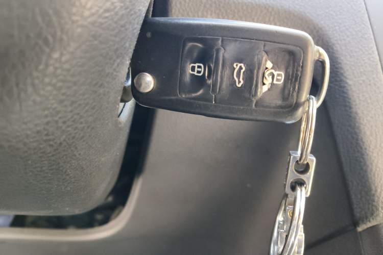 Used Volkswagen Santana 2013 1.4L Manual Comfort Edition Vehicle Key