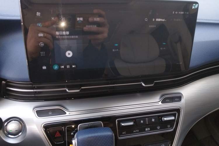 Used Roewe iMAX8 2021 400TGI Supreme Series Prestige Edition