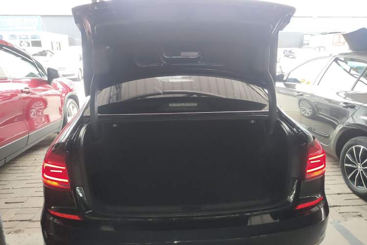 Used Volkswagen Passat 2017 330TSI DSG Luxury Edition
