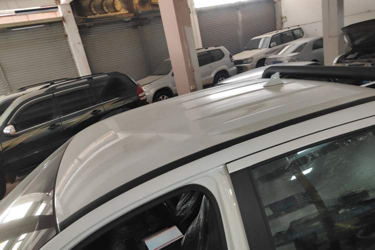 Used RELY Venucia R08 2025 Model 2.3T 8AT 2WD Diesel Long Box Trail Edition Roof