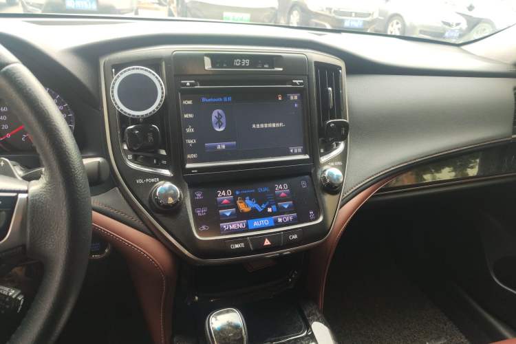 Used Toyota Crown 2018 2.0T Sport Edition Audio And AC Panel