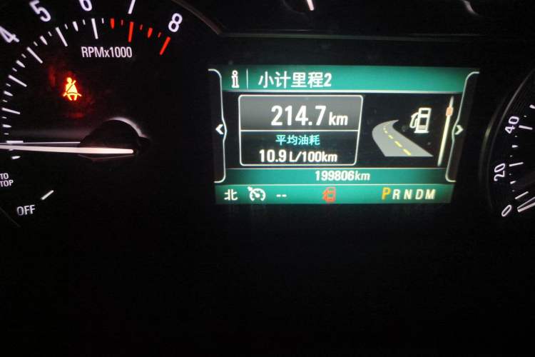 Used Buick GL8 2017 ES 28T Premium Version China V Standard Odometer Close Up