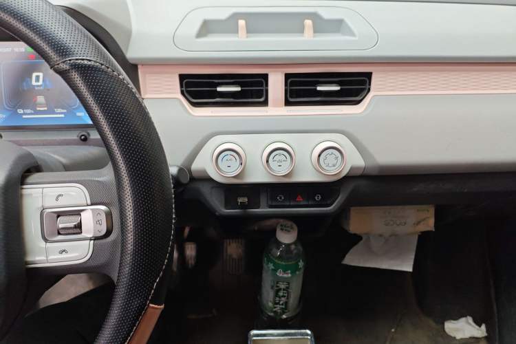 Used Chery QQ QQ Ice Cream 2022 120km Conical Shape Lithium Iron Phosphate
