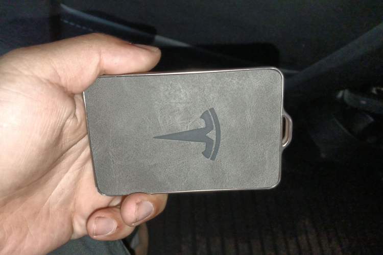 Used Tesla Model Y 2024 Rear-Wheel-Drive Version Vehicle Key