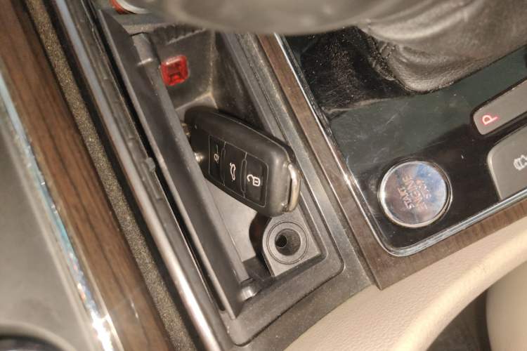 Used Volkswagen Passat 2015 1.8TSI DSG Prestige Edition
