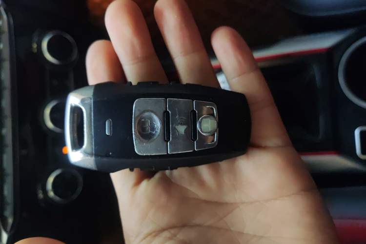 Used Haval H2 2017 Blue Label 1.5T Manual Two-Wheel Drive Luxury Model Vehicle Key