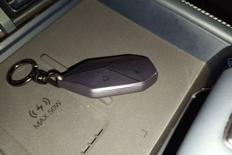 Used Formula Leopard 5 2025 Model 210KM Cloud Ride Tian Shen Ultra Version
