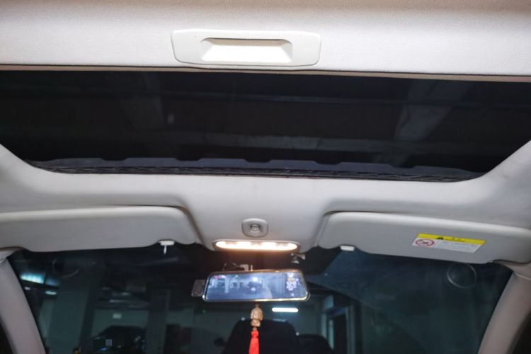 Used Venucia T70 2015 2.0L CVT Smart Edition