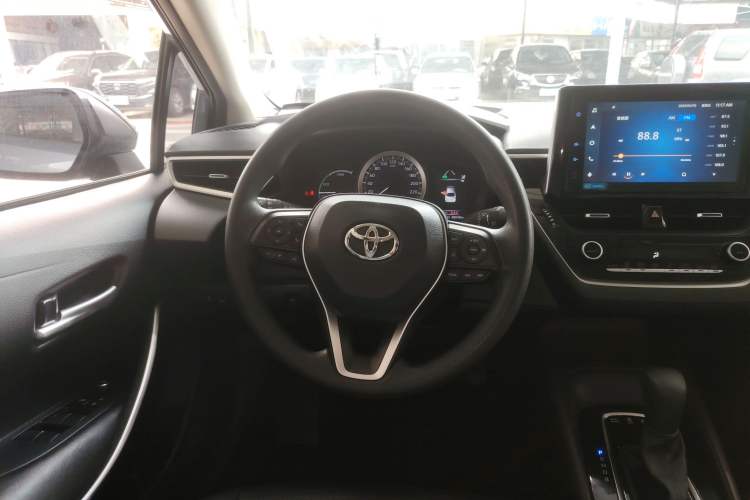 Used Toyota Corolla 2021 Dual-Motor 1.8L E-CVT Elite Edition Steering Wheel