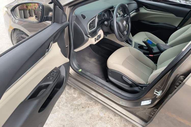 Used Buick GT 2017 15N Automatic Entry-Level Trim Driver Seat