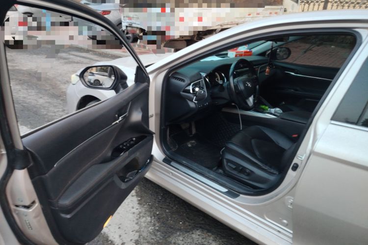 Used Toyota Camry 2019 Dual-Engine 2.5 HG Luxury Edition China V Standard