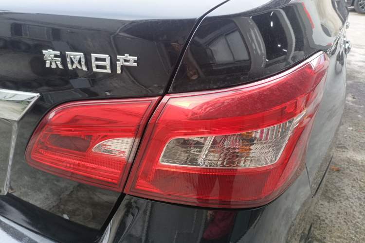 Used Nissan Sylphy 2022 Classic 1.6XL CVT Luxury Edition Exterior 3