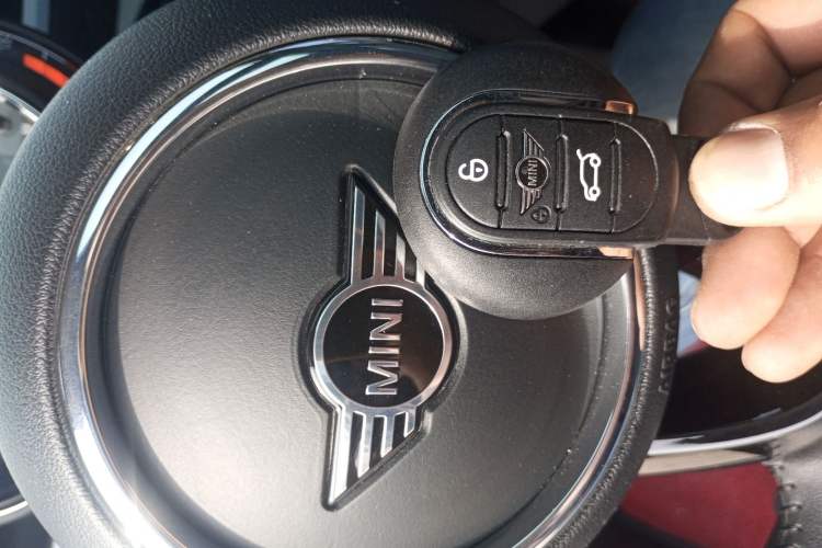 Used MINI 2019 1.5T COOPER Classic Edition Five-Door Version
