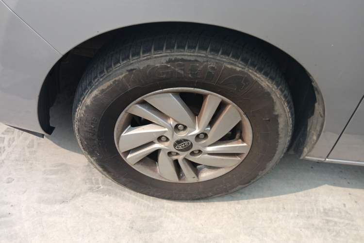 Used JAC Refine M4 2016 2.0L Manual Luxury Version