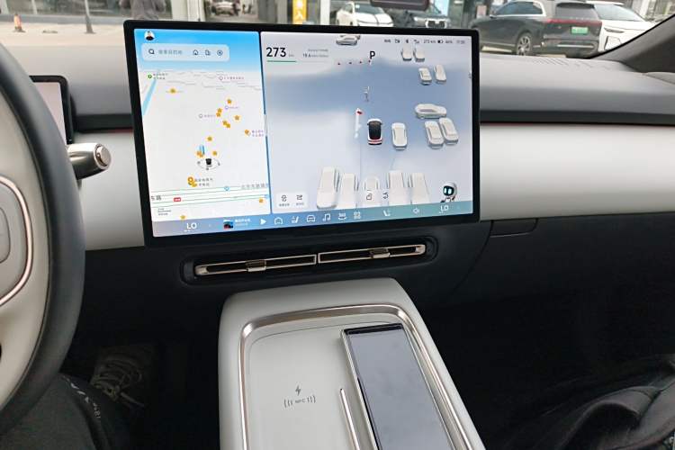 Used XPeng P7+ 2024 Long-Range Max Audio And AC Panel