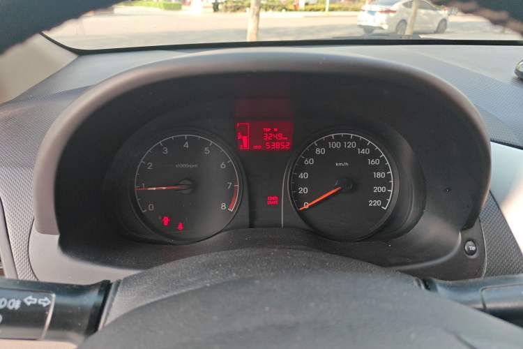 Used Hyundai Verna (older generation) 2016 1.4L Manual Smart GLS Trim Instrument Cluster