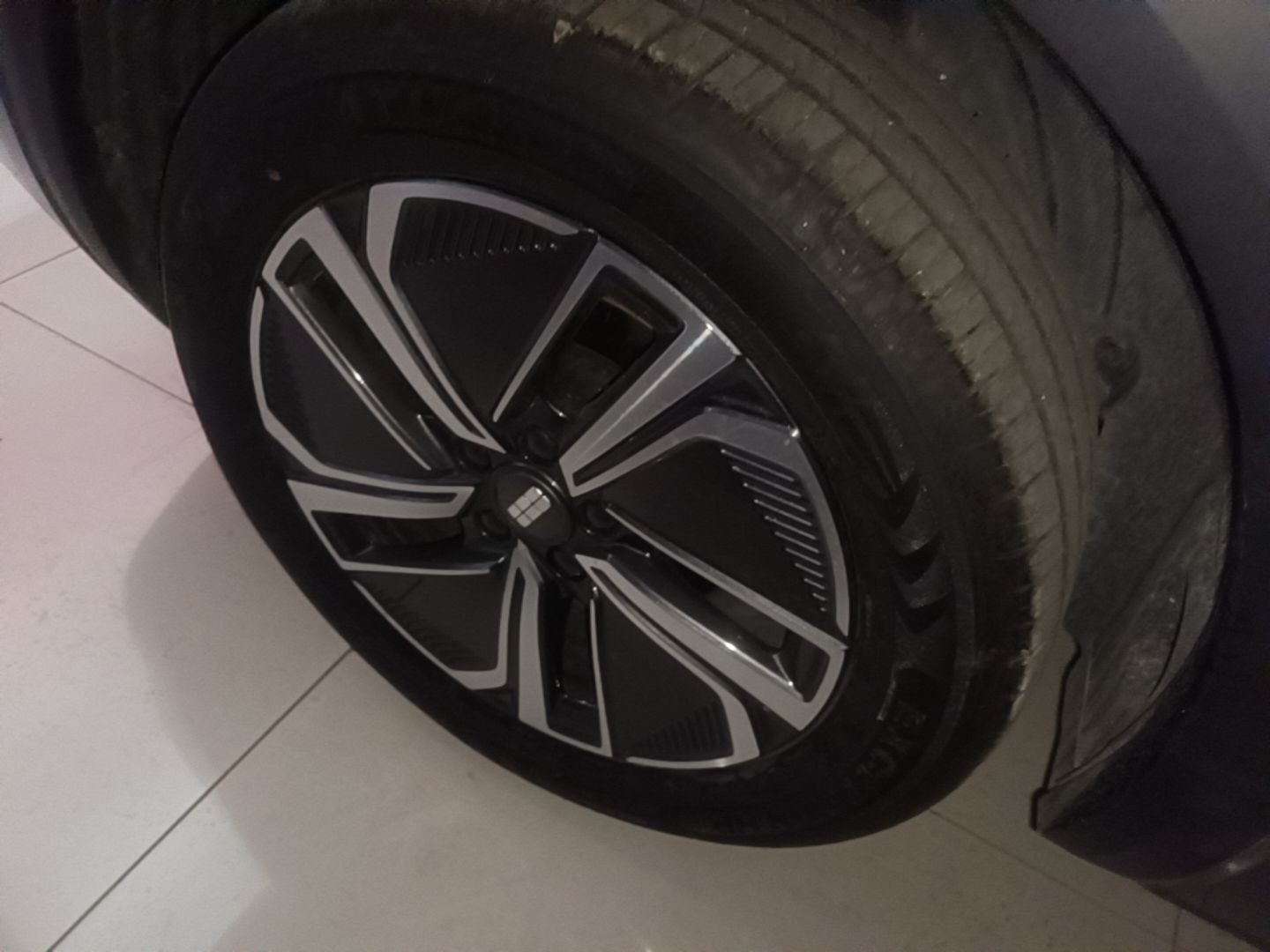 Geely Galaxy Xingjian 7 EM-i 2025 120km Exploration+ Version — снимка 11