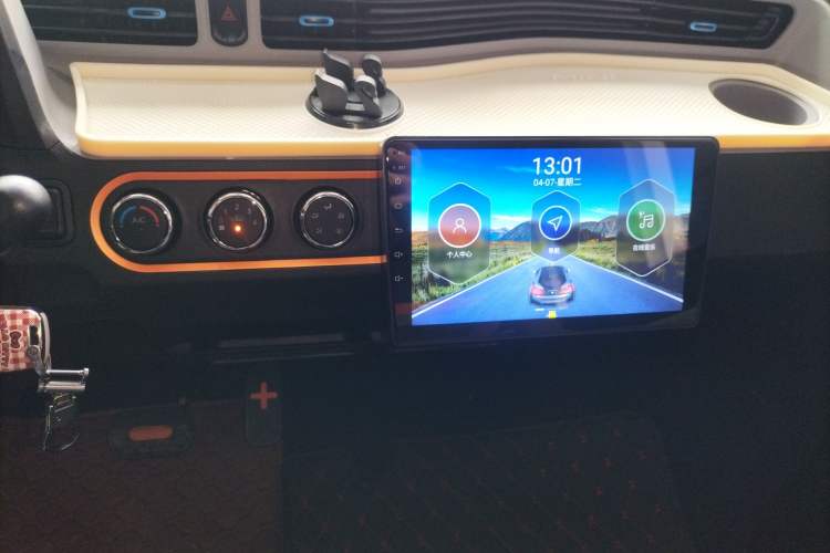 Used Wuling Hongguang MINIEV 2021 Macaron Premium Model – Lithium Iron Phosphate Audio And AC Panel