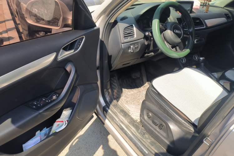 Used Audi Q3 2015 35 TFSI Comfort Model
