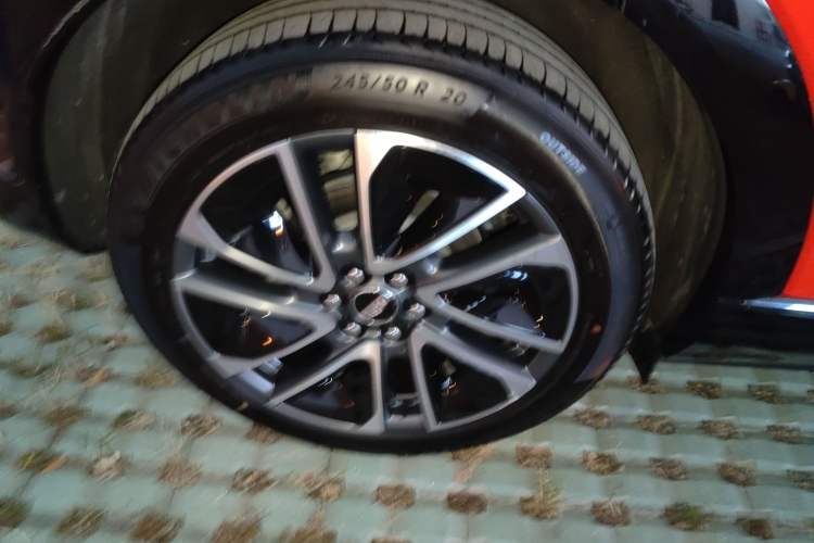 Used Cadillac OPTIQ 2024 Four-Wheel Drive Long-Range Version
