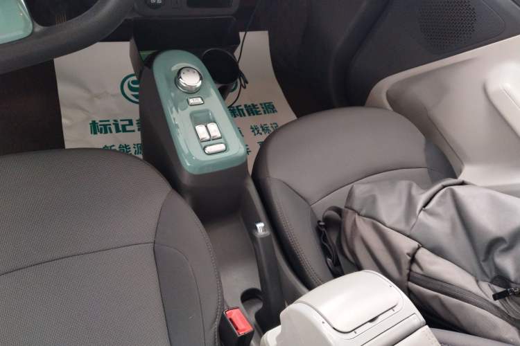 Used CHANGAN NEVO Lumin 2022 301km Honey-Sweet Version Gear Lever