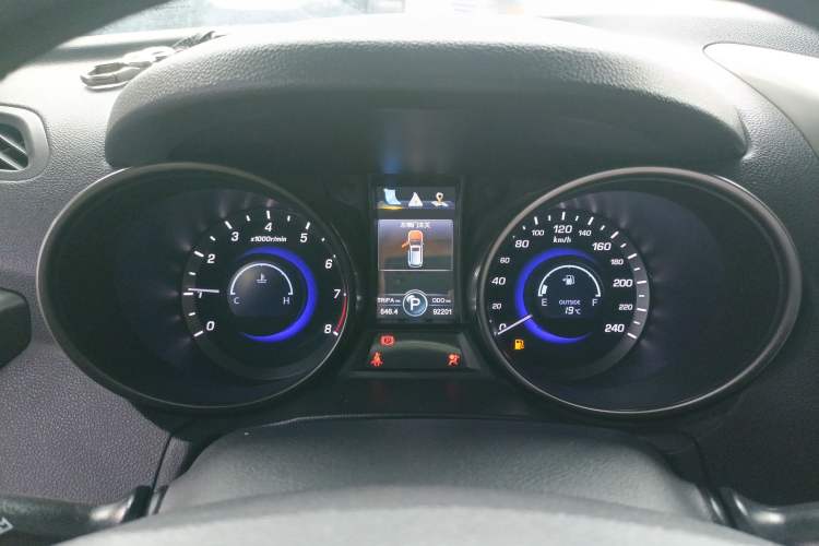 Used CHANGAN CS75 2016 1.8T Automatic Elite Model China V Standard
