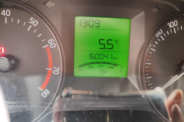 Used Skoda Fabia 2015 1.4L Manual Front-Wheel Drive Model