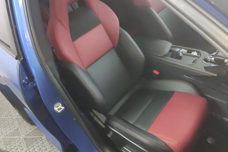 Used Lynk & Co 06 2020 1.5T JinPro model