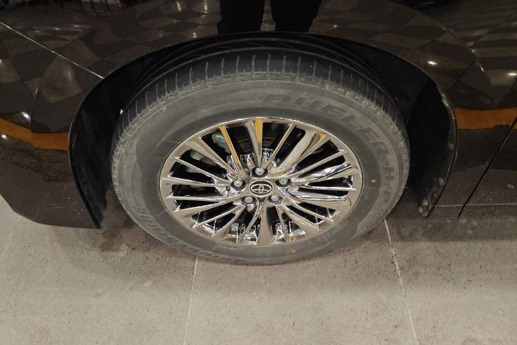 Used Toyota Alphard 2021 Dual-Engine 2.5L Luxury Edition
