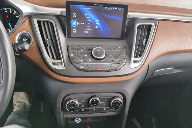 Used Soueast DX7 2017 1.5T Automatic Luxury Model
