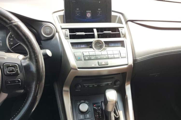 Used Lexus NX 2015 200 Front-Wheel Drive X-Trail SE Edition Audio And AC Panel