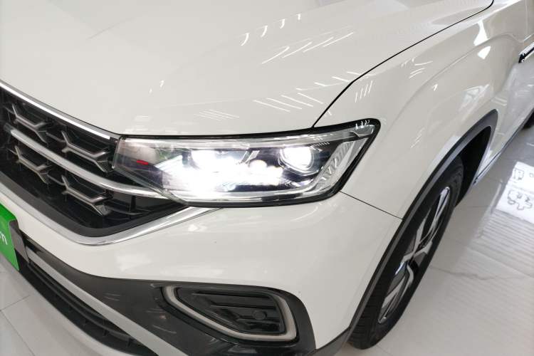 Used Volkswagen Tayron 2023 300TSI Two-Wheel-Drive Luxury Plus Advanced Edition