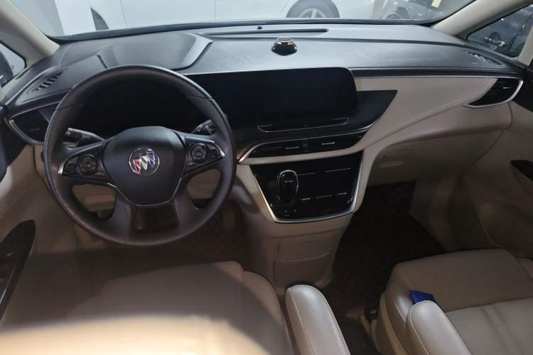 Used Buick GL8 2021 ES Landtrek 653T Comfort Edition