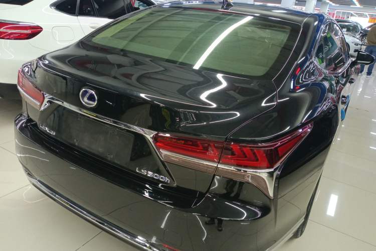 Used Lexus LS 2020 500h Excellence Edition China VI standard