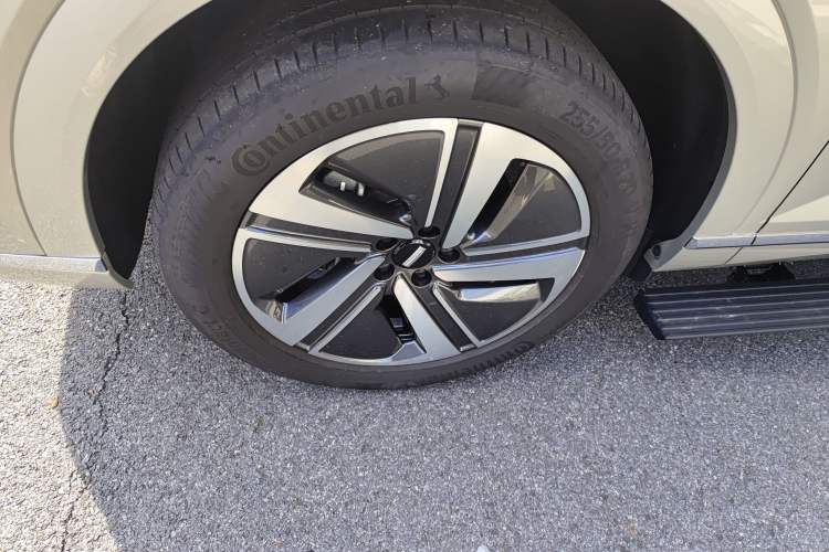 Used Wey Lanshan 2025 Four-Wheel Drive Max