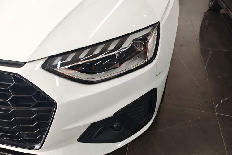 Used Audi A4L 2022 40 TFSI Luxury Dynamic Model Left Front Headlight